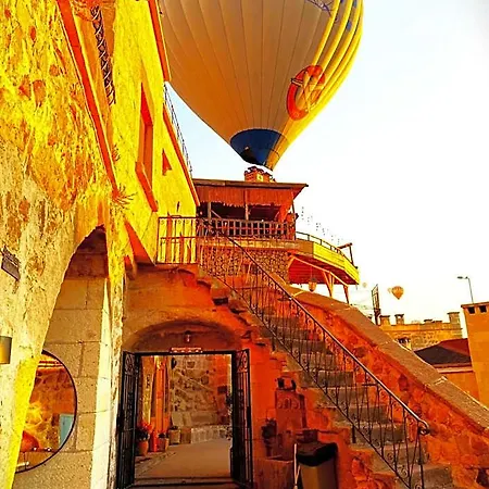 Carmin Cave Hotel *