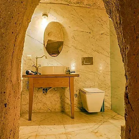 Hotel Carmin Cave *