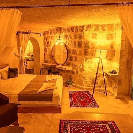 Hotel Carmin Cave