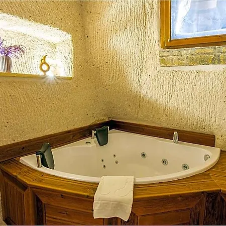 Hotel Carmin Cave *