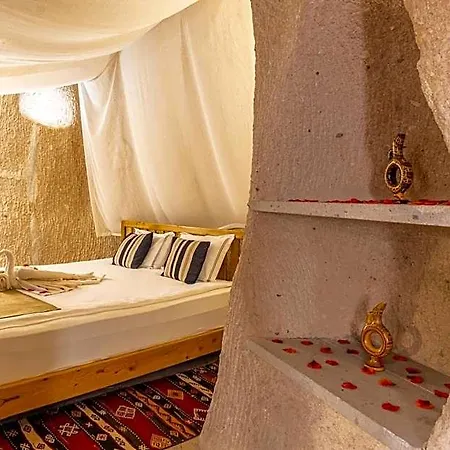 Hotel Carmin Cave *